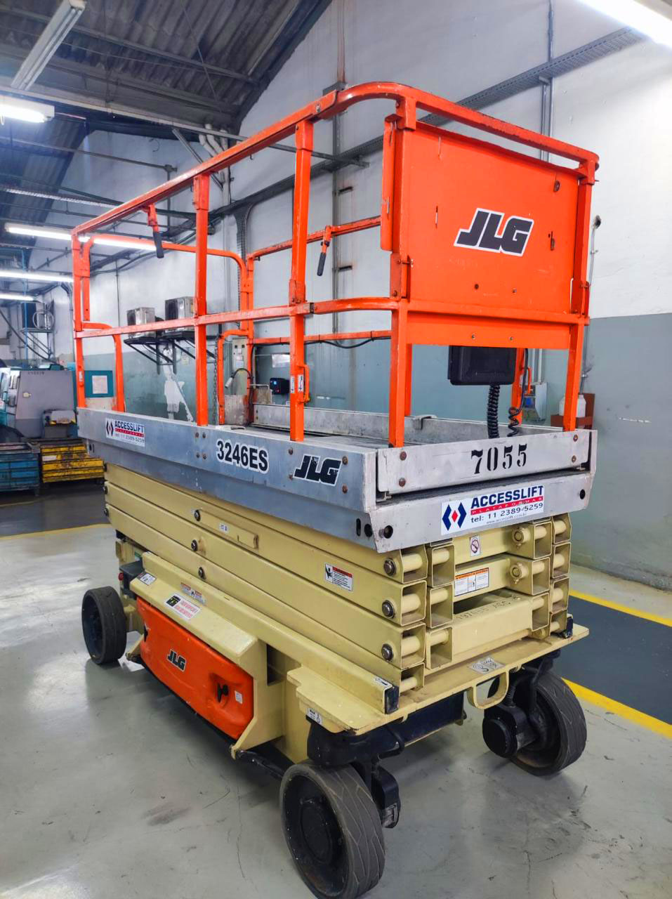 Plataforma tesoura JLG 3246ES da frota Accesslift